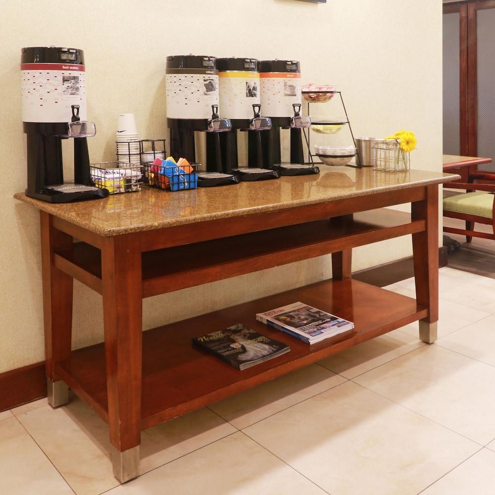 מלון Hampton By Hilton Reynosa Zona Industrial מראה חיצוני תמונה