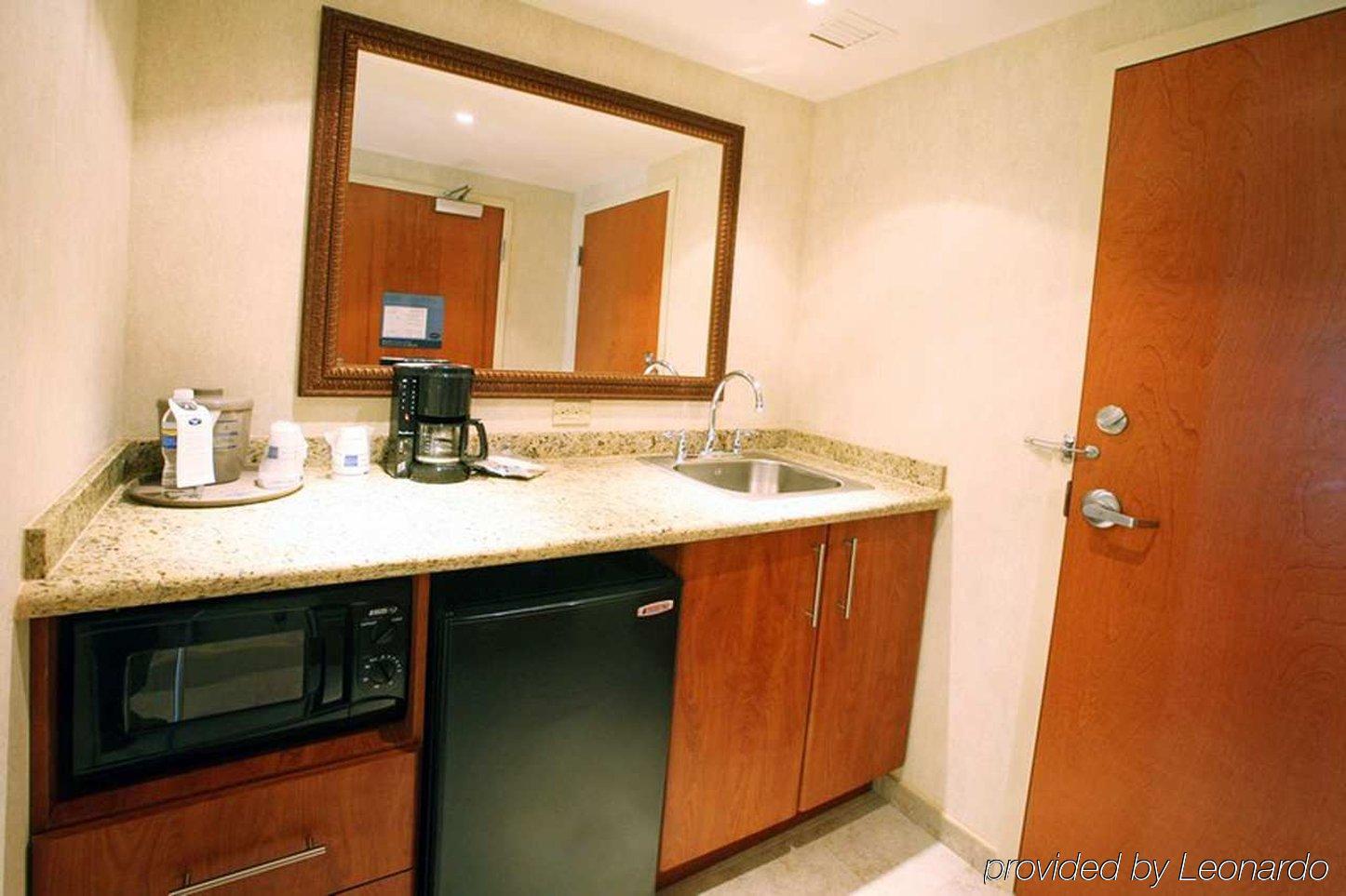 מלון Hampton By Hilton Reynosa Zona Industrial חדר תמונה
